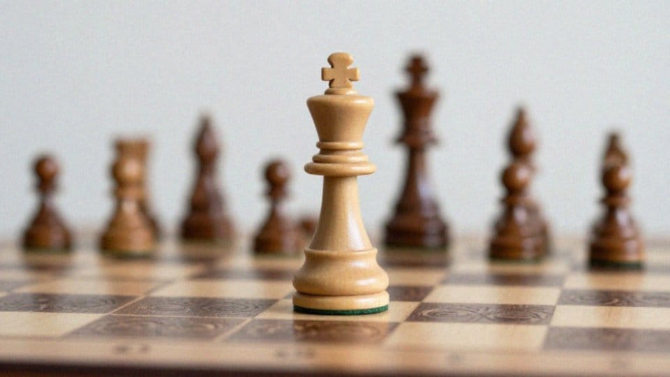 Jak porusza się hetman, czyli królowa?