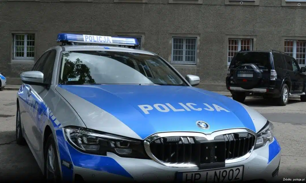 Jak przygotować samochód do zimowej podróży – porady policji i WORD