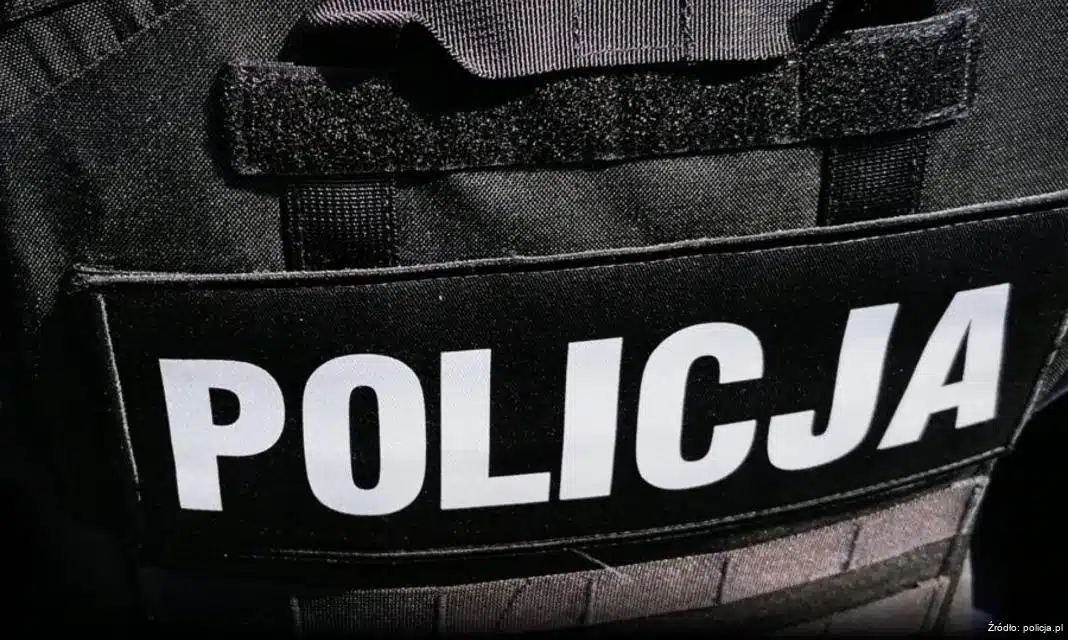 Uczniowie z Siedlec w Komendzie Miejskiej Policji z okazji Dnia Kobiet