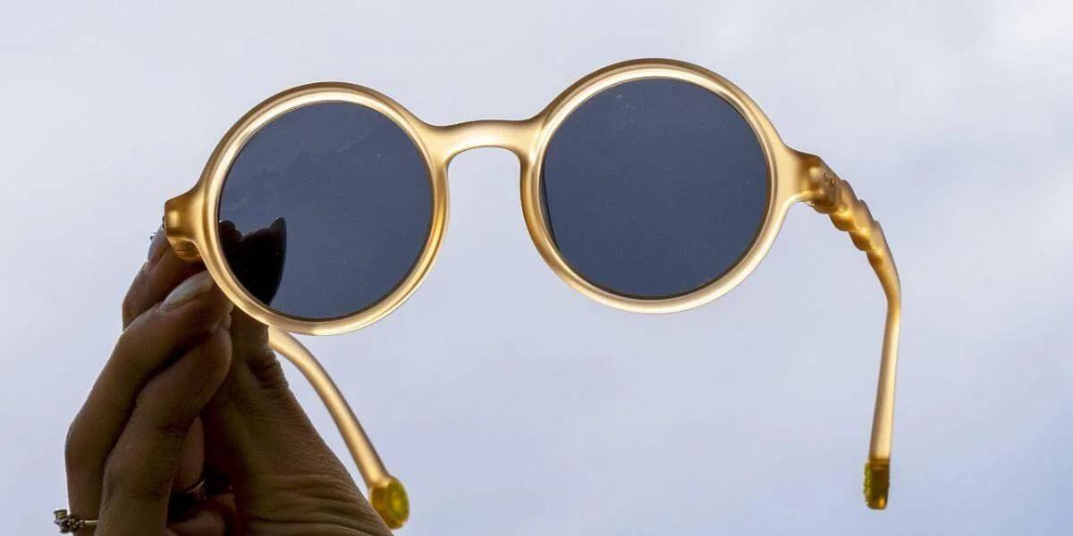 Na co zwrócić uwagę przy zakupie okularów przeciwsłonecznych?